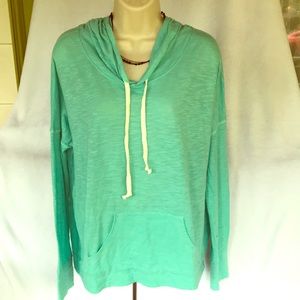 Light weight sweatshirt. Front kangaroo pocket